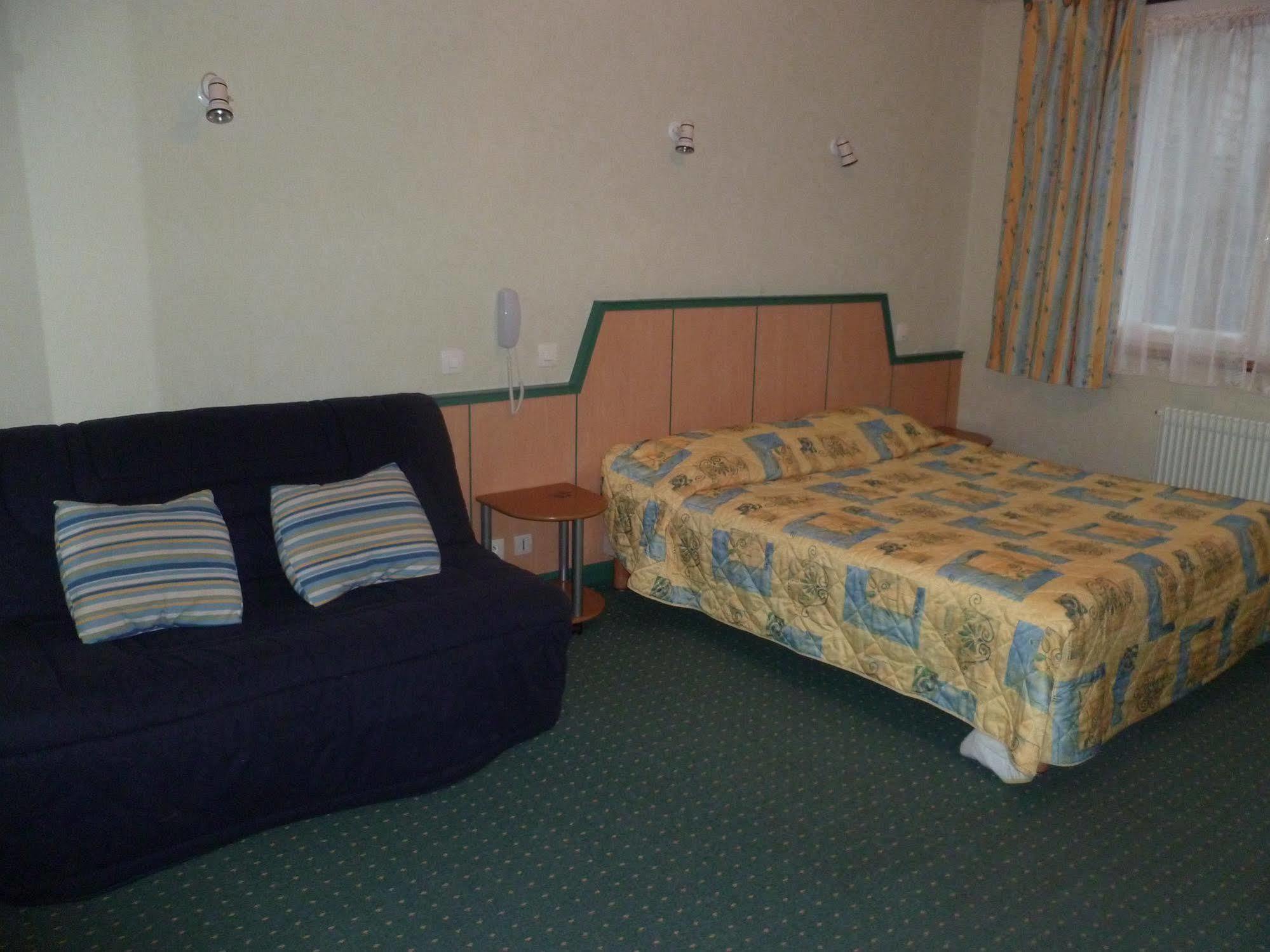 Hotel Rive Sud Шинон Екстер'єр фото